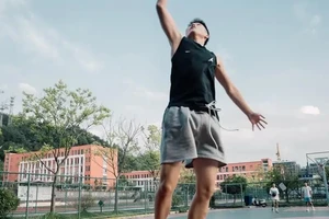 怎么学好篮球的八字运球?